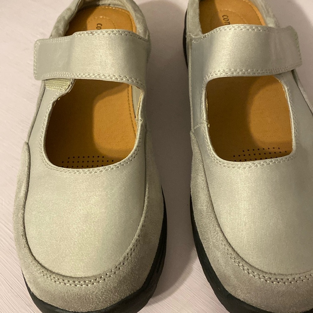 Comfortview Sandals in good shape no issues, pewter color, two different texture